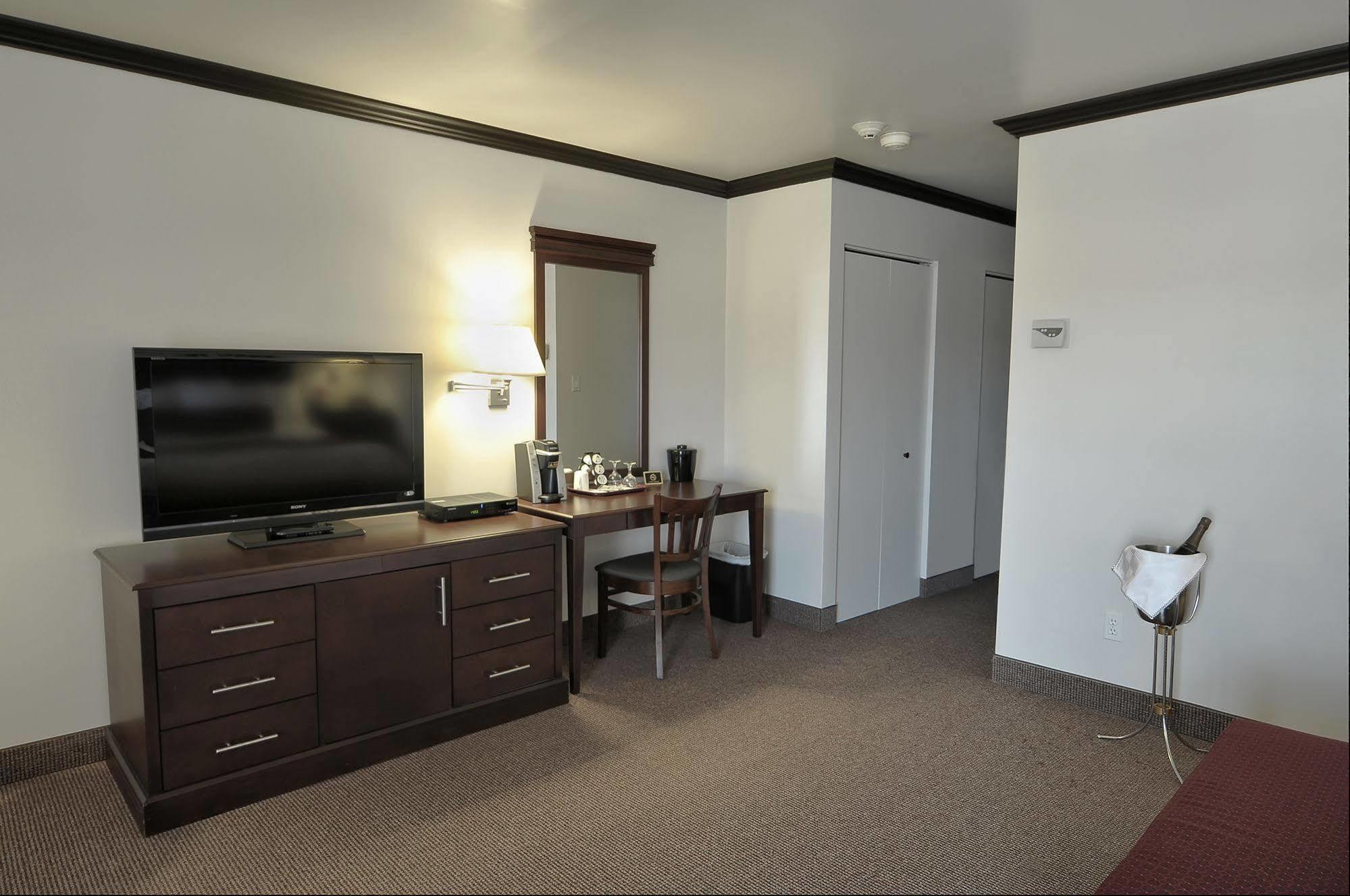 Hotel Le Floral Sherbrooke Eksteriør billede